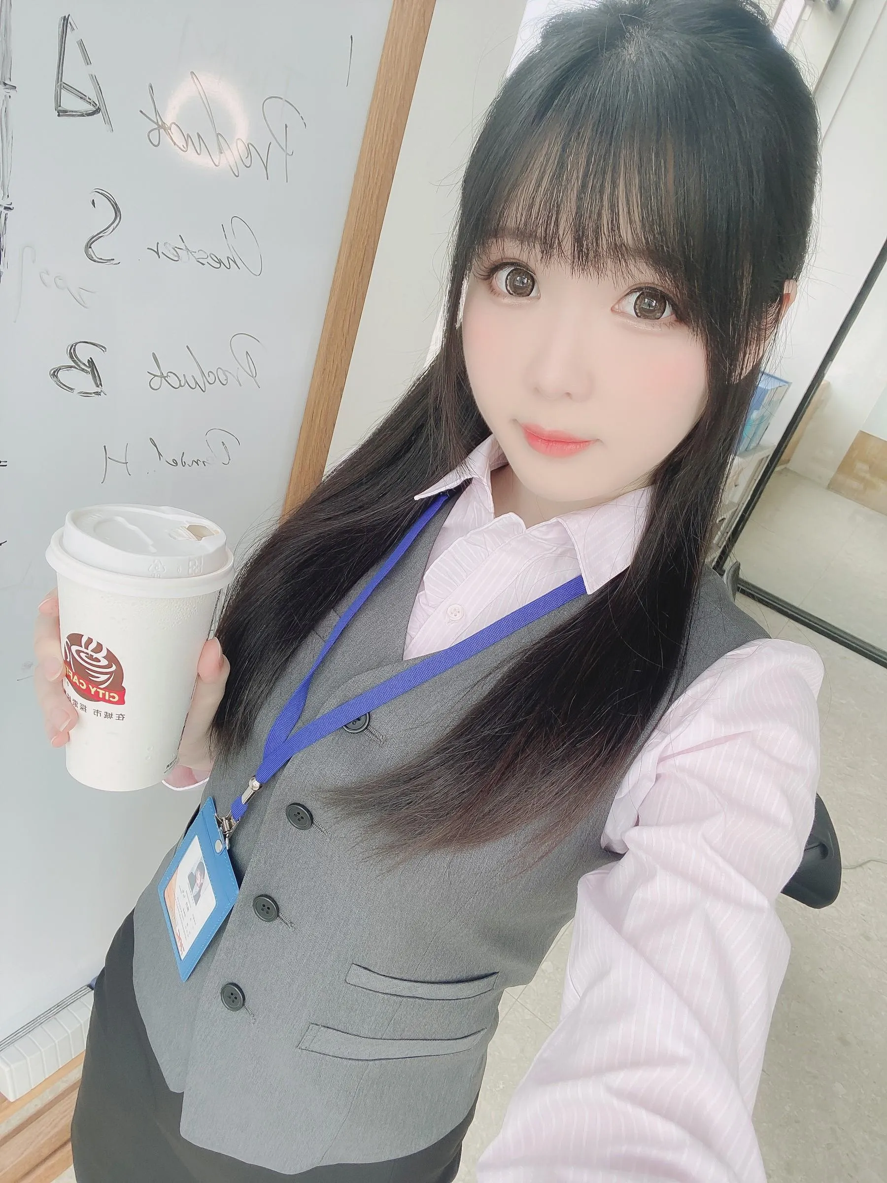 霜月shimo – NO.58 Fantia 2022年08月会员合集6期-2022-08-25 新入社員 [25P]插图2